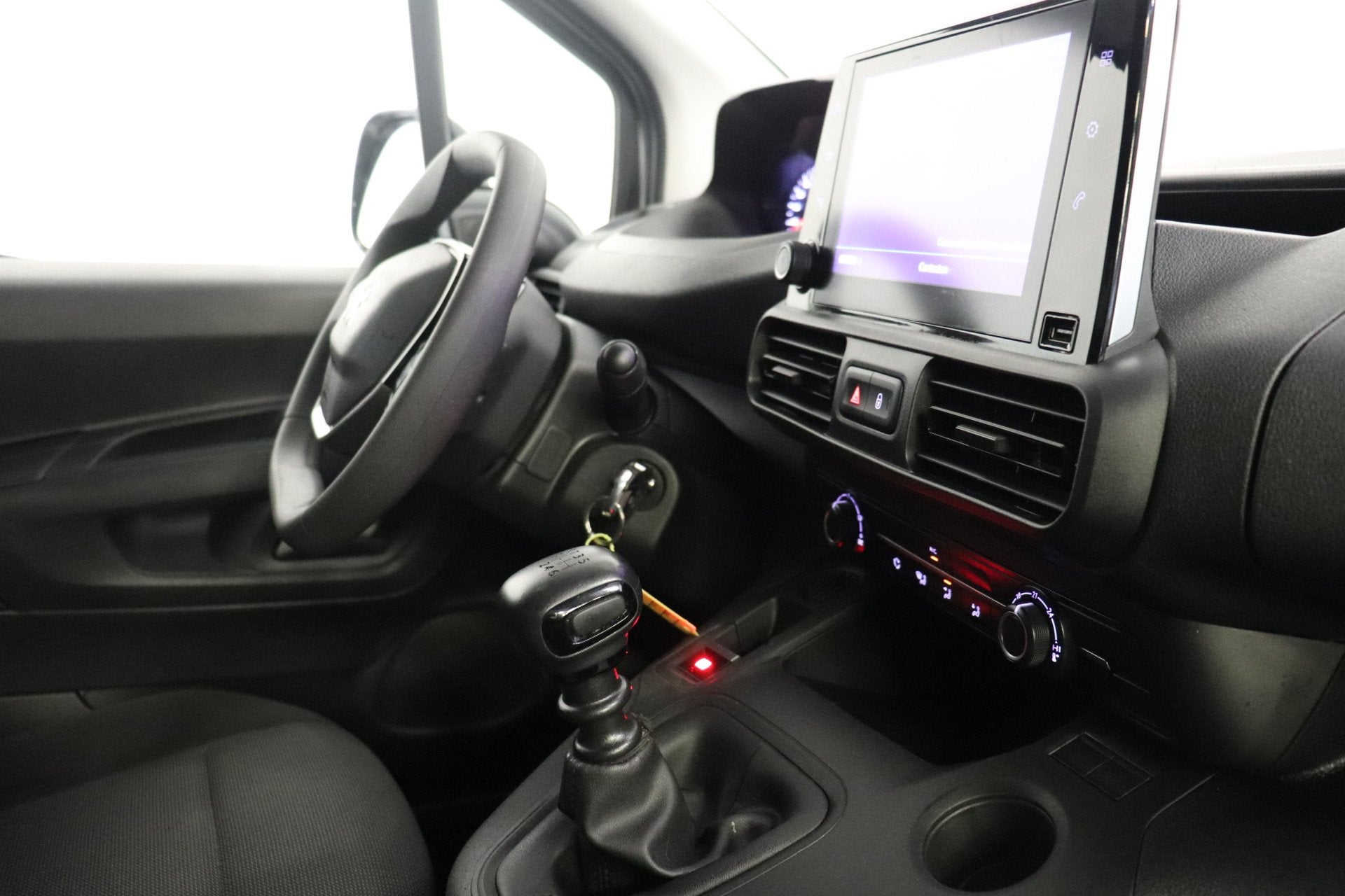 Peugeot Partner 1.2 PT Benzine! EURO 6 - Airco - Navi - Crui, Auto's, Voorwielaandrijving, Dealer onderhouden, Gebruikt, 1199 cc