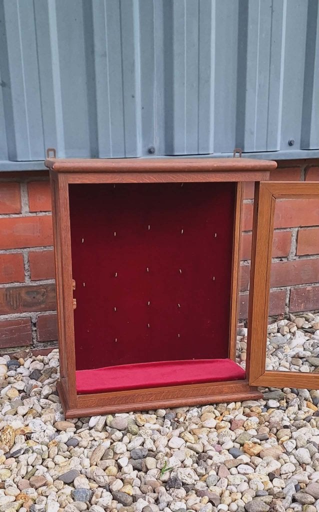 Antiek eikenhouten vitrinekastje met glazen deur., Huis en Inrichting, Ophalen, Gebruikt, ., Landelijk-brocante-vintage- midcentury-sober