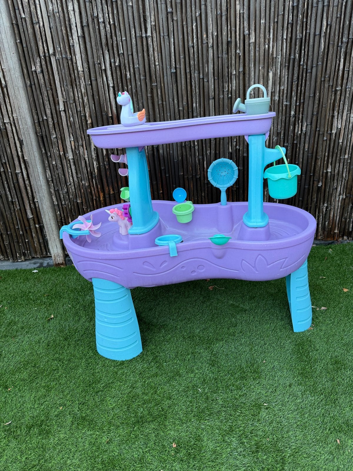 Step2 Rain Showers & Unicorn Watertafel, Kinderen en Baby's, Ophalen, Zo goed als nieuw
