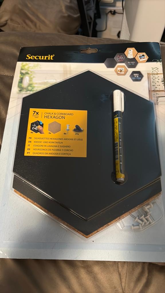 Nieuwe set ophangborden krijt en punaise, Ophalen of Verzenden, Zo goed als nieuw
