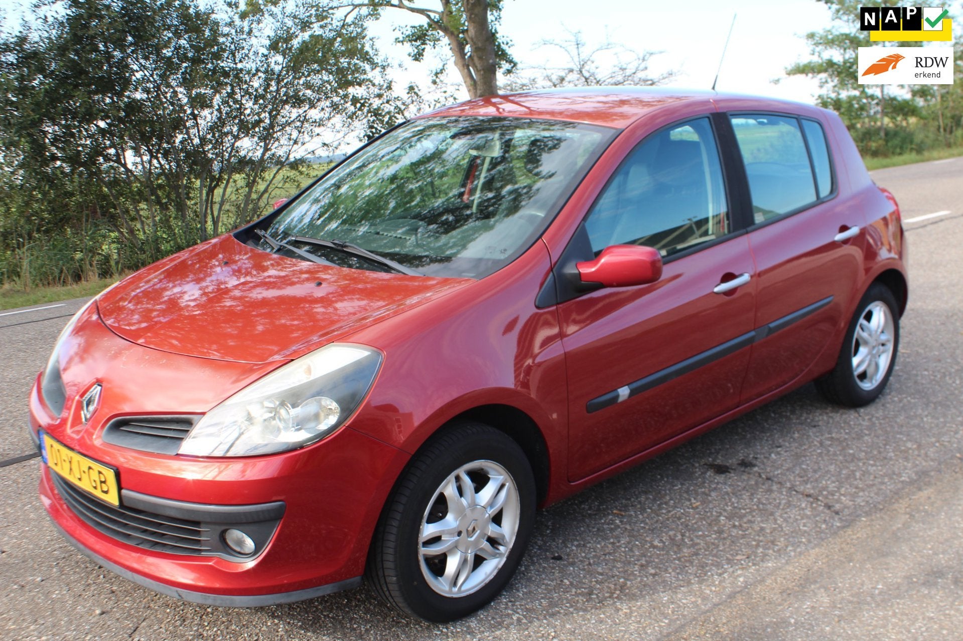 Renault Clio 1.6-16V Dynamique S // AUTOMAAT //, Auto's, Zwart, 4 cilinders, 1165 kg, Origineel Nederlands