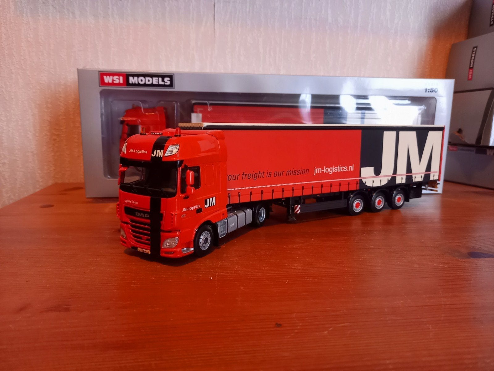 Wsi Daf XF JM logistics, Hobby en Vrije tijd, Modelauto's | 1:50, Ophalen of Verzenden, Nieuw, Bus of Vrachtwagen, Wsi
