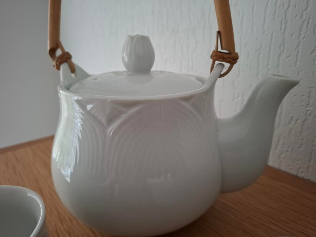 Chineese theepot met theekommetjes wit., Ophalen of Verzenden, Zo goed als nieuw, Overige stijlen, Overige typen