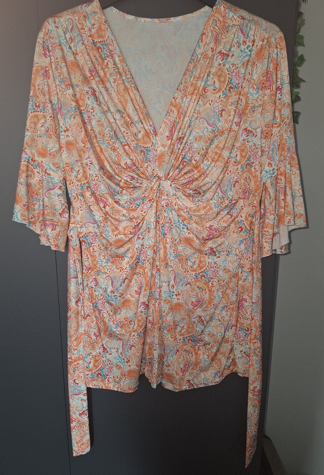 nieuw knotted top  draagbaar 38 t/m 42, Kleding | Dames, Grote Maten, Ophalen of Verzenden, Nieuw, Shirt of Top
