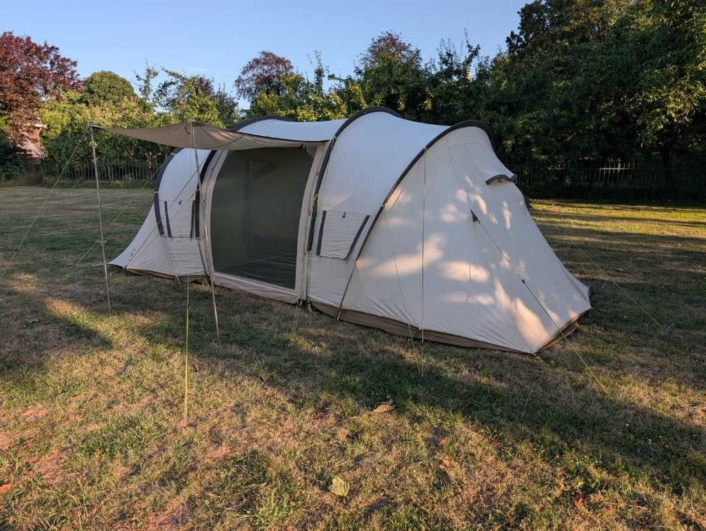 2-4 persoons Wildebeast Kiaora tent / Festival tent, Ophalen, Gebruikt, Tot en met 4