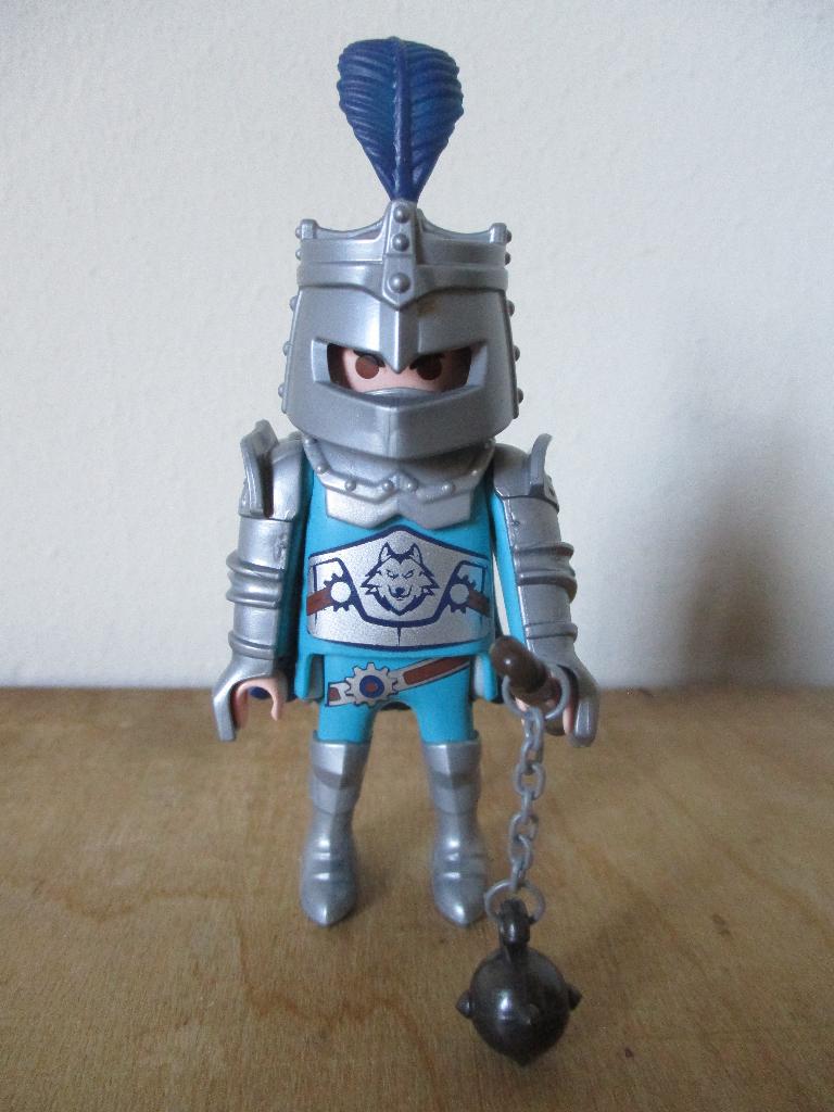 Playmobil 70939 figure( serie 24) wolvenridder, Ophalen of Verzenden, Gebruikt, Complete set