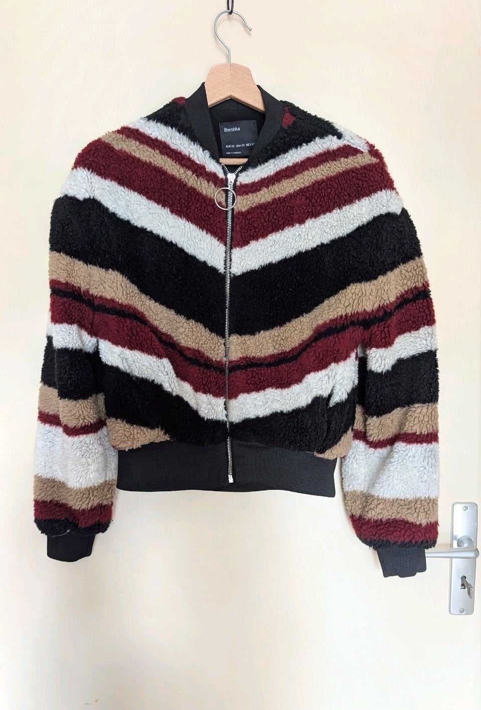 Bershka gestreepte teddy bomberjack, Meerkleurig, Zo goed als nieuw, Maat 36 (S), Bershka