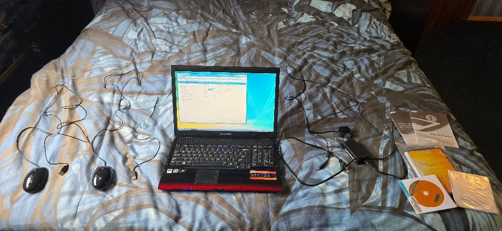 Samsung Notebook Model NP-R710 AS07NL + Notebook tas, Computers en Software, Ophalen, Gebruikt, HDD, Qwerty