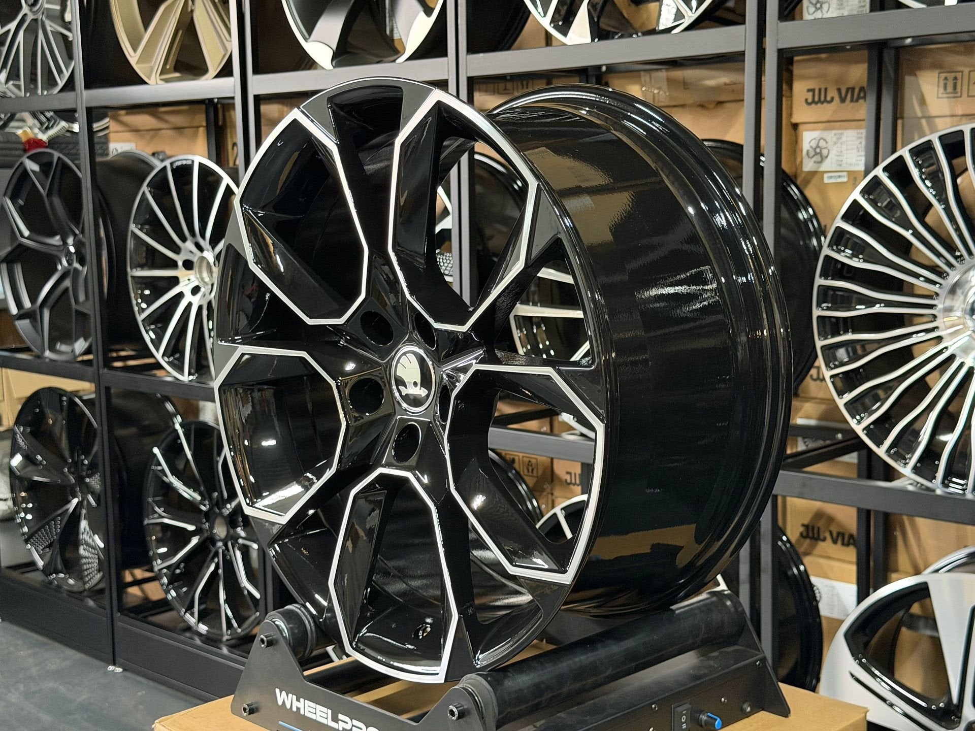 18" SKODA RS look velgen 5X112 SKODA OCTAVIA KODIAQ KAROQ VW, Velg(en), -, -, Nieuw