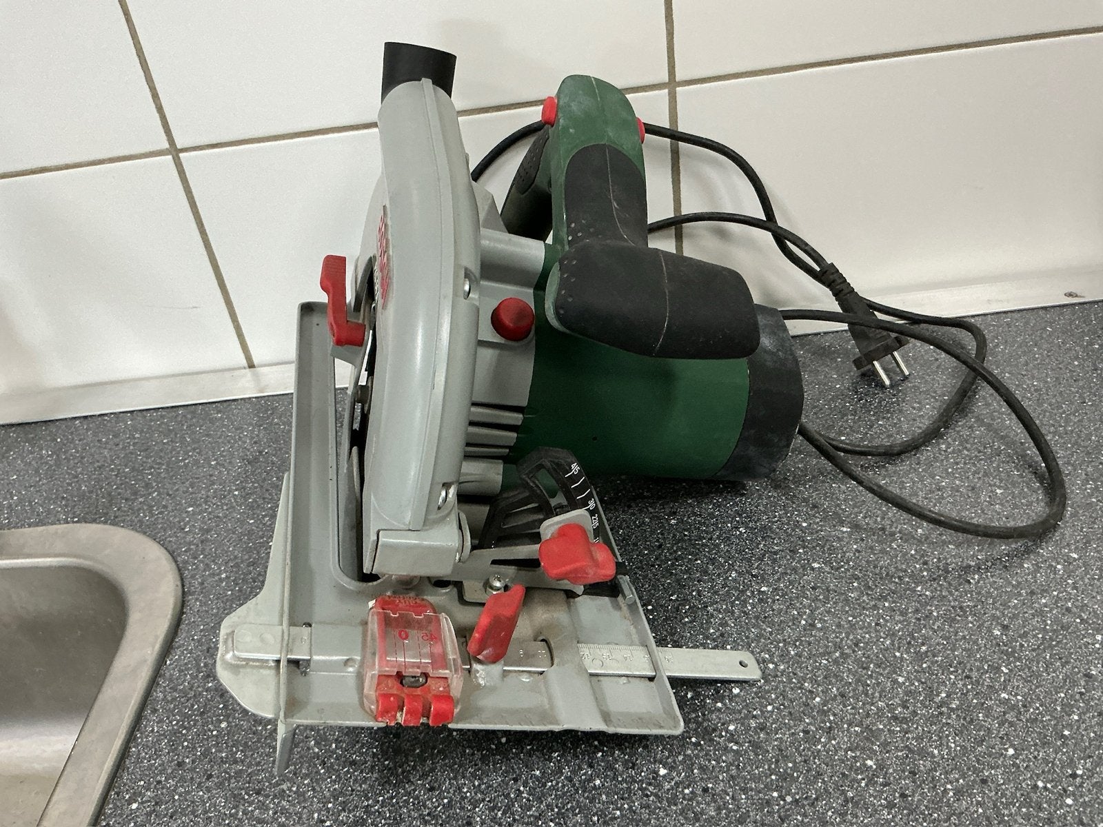 Bosch PKS 66 A Cirkelzaag - 1600W, 66mm zaagdiepte, Gebruikt, Cirkelzaag, Ophalen of Verzenden, 30 tot 70 mm