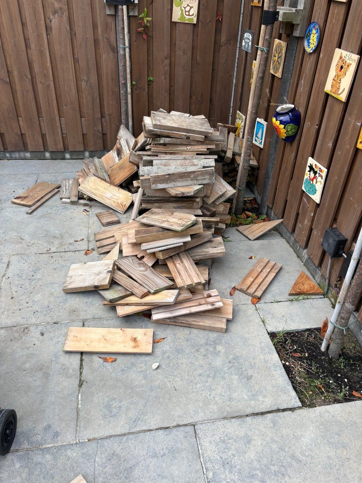 Gratis af te halen, resthout, Tuin en Terras, Minder dan 3 m³, Ophalen