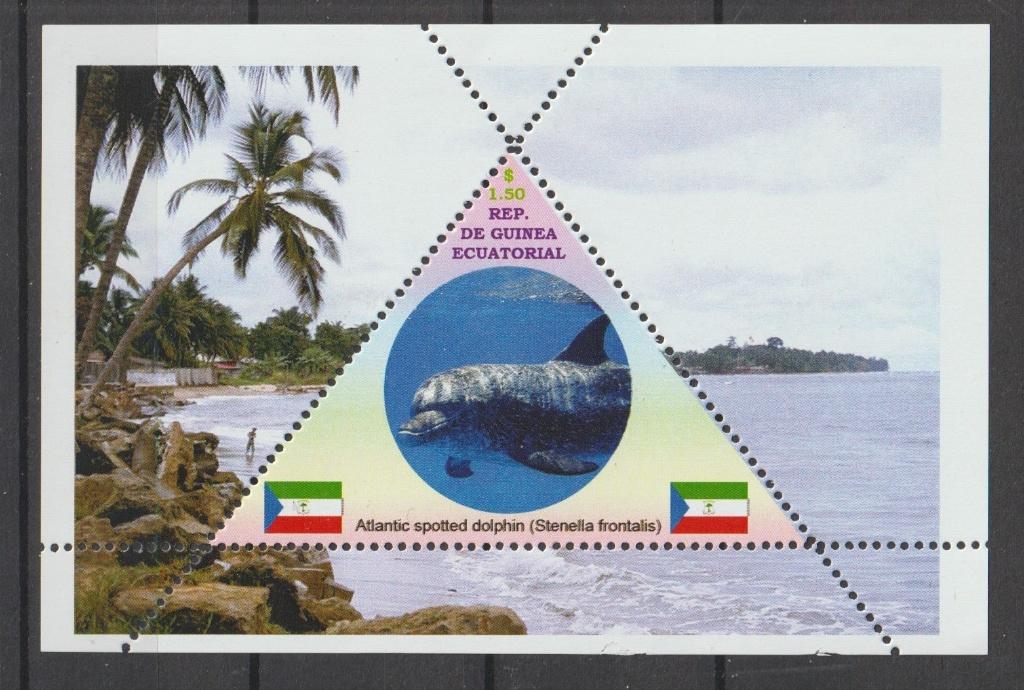 DOLFIJNEN- mooi Triangel bl. v GUINEA-Ecu-TRI-12, Verzenden, Postfris, Dier of Natuur