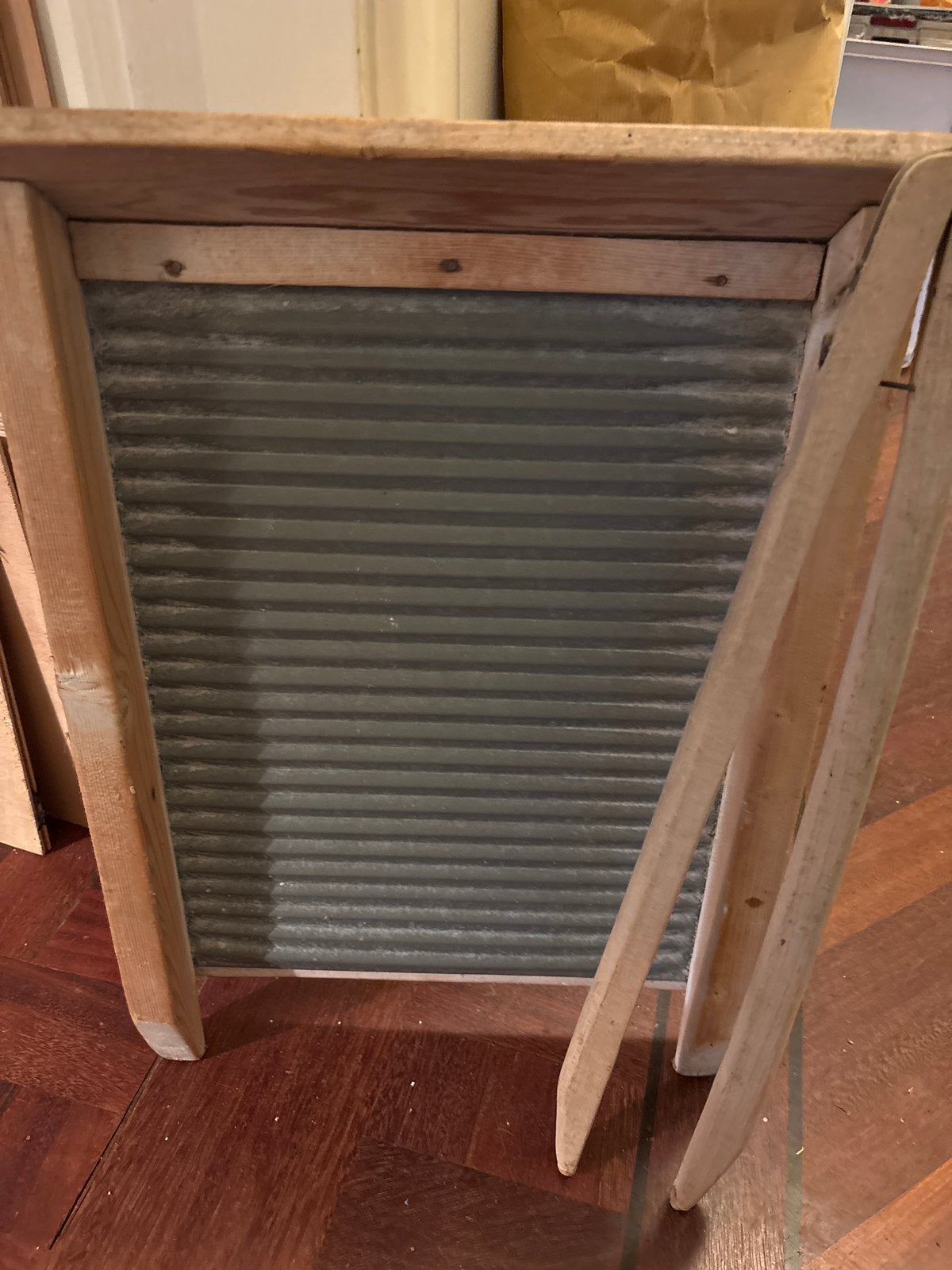 Antieke houten wasbord met metalen ribbels, Ophalen