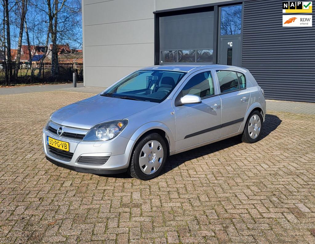 Opel Astra 1.6 5-drs Cruisecontrol,airco,carplay,trekhaak!, Voorwielaandrijving, Gebruikt, 4 cilinders, 1165 kg