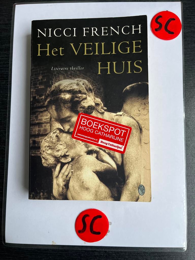 Nicci French - Het Veilige Huis (Literaire thriller), Ophalen of Verzenden, Zo goed als nieuw, Nederland