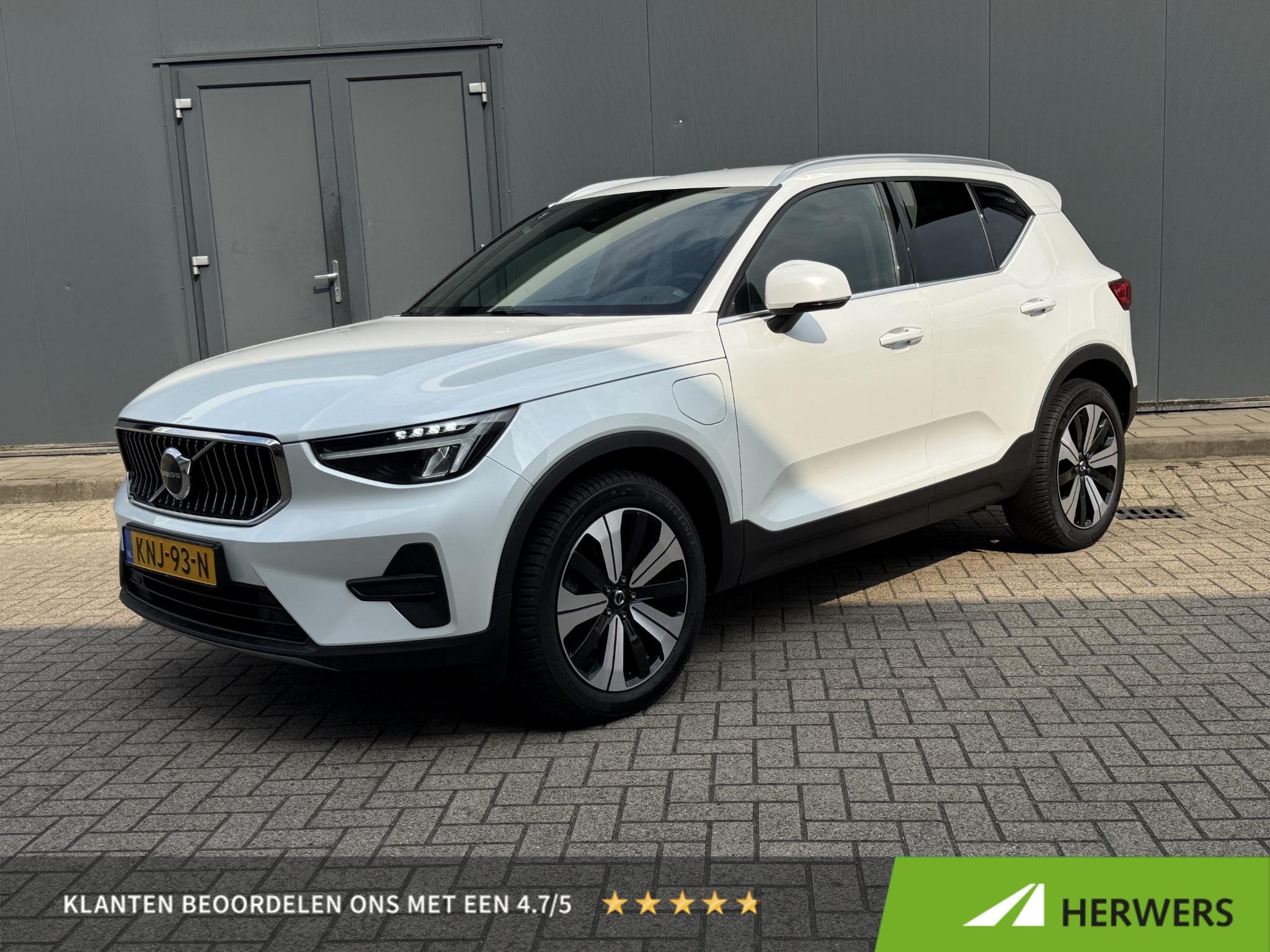Volvo XC40 1.5 T4 Plug-in hybrid Plus Bright / PHEV / 1800kg, Dealer onderhouden, Stof, Euro 6, Wit