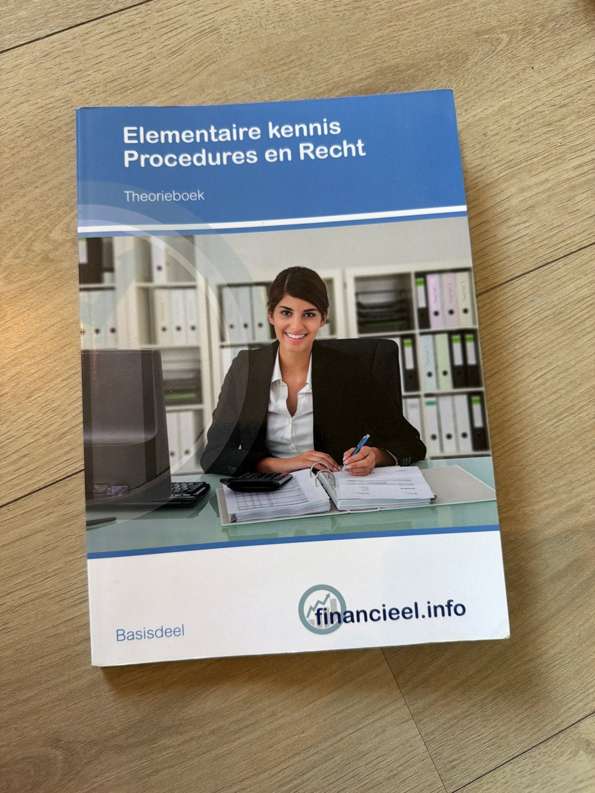 Elementaire kennis Procedures en Recht - Theorieboek, Ophalen of Verzenden, Gamma, Zo goed als nieuw, MBO