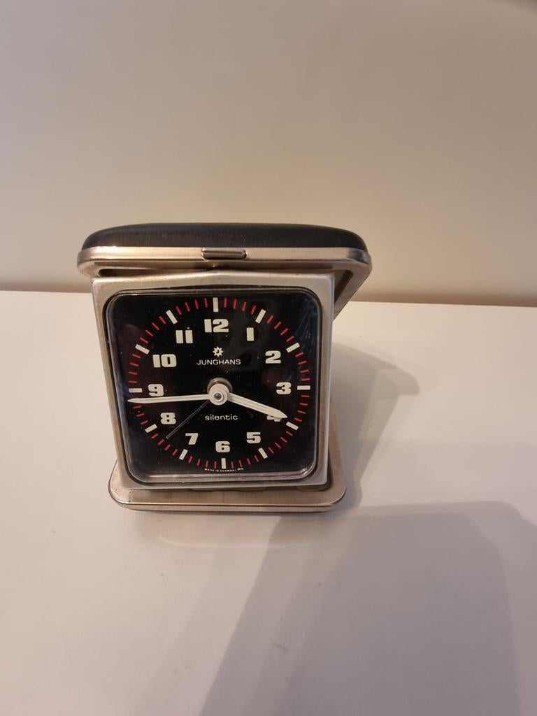 Vintage Junghans Silentic Reiswekker - Made in Germany, Antiek en Kunst, Antiek | Klokken, Ophalen of Verzenden