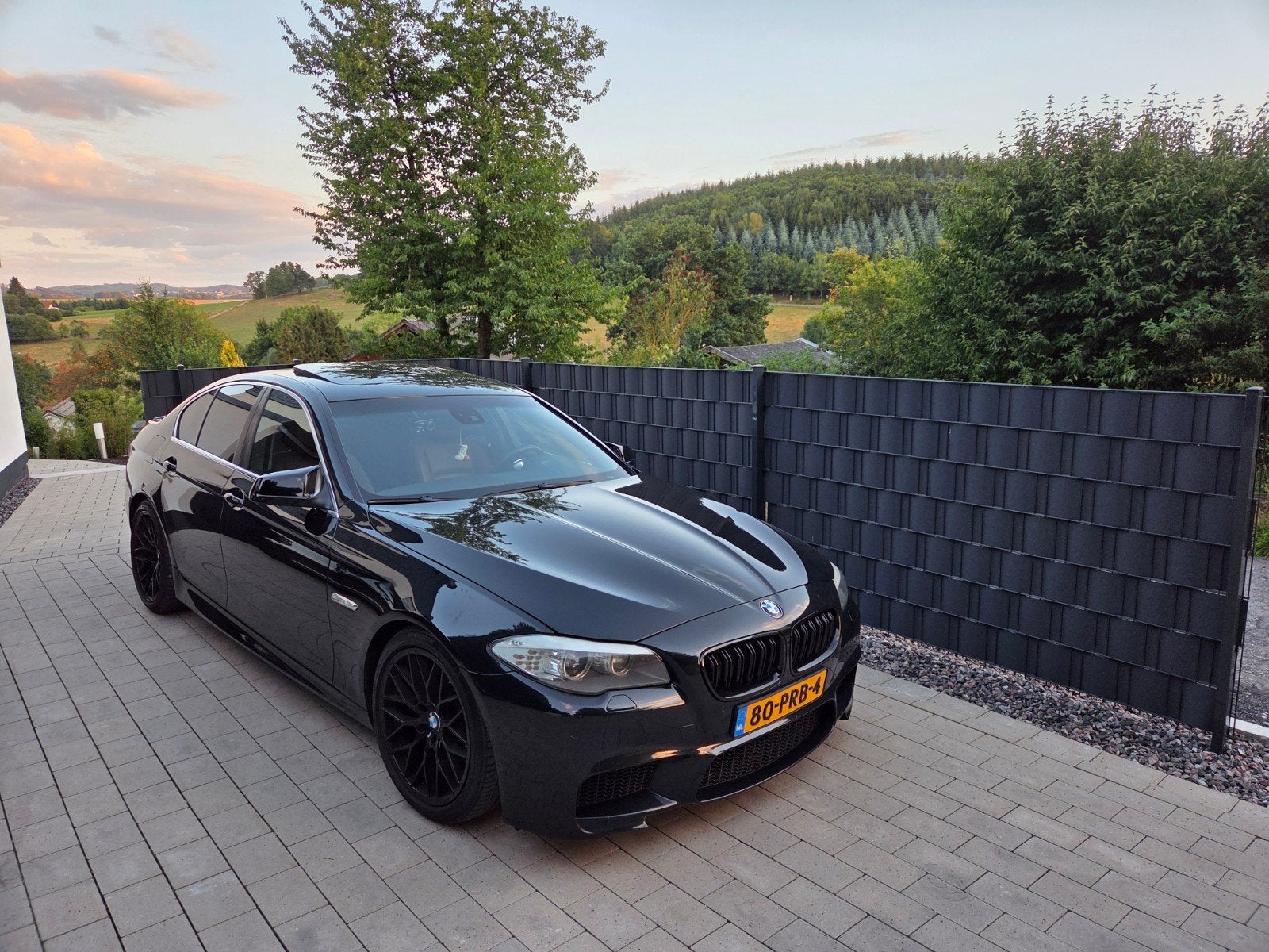 BMW 5-Serie 3.0 I 523 AUT 2010 Zwart VOL OPTIES GOED ONDERHO, Auto's, BMW, Achterwielaandrijving, 2000 kg, Leder, Sedan
