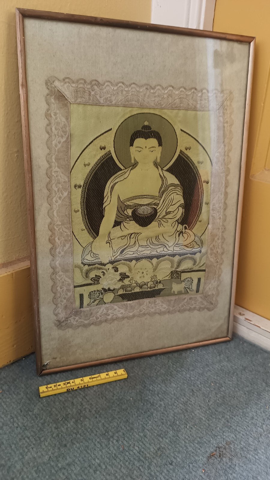 Oude Gobelin met Boeddha-afbeelding in lijst, Antiek en Kunst, Kunst | Niet-Westerse kunst, Wanddecoratie, Tibet, Textiel, Meerkleurig