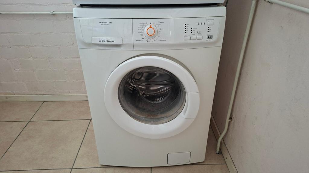 Wasmachine, Witgoed en Apparatuur, Wasmachines, Ophalen, 1200 tot 1600 toeren, 85 tot 90 cm