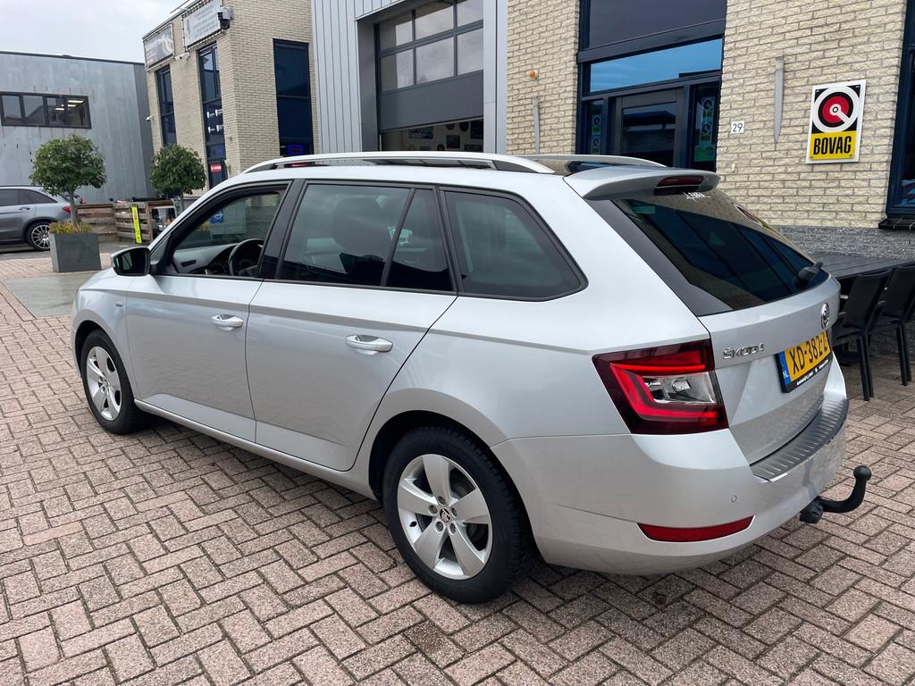Skoda Fabia Combi 1.0 TSI Clever- Pano-nav-trekhaak, Voorwielaandrijving, Gebruikt, Euro 6, 49 €/maand