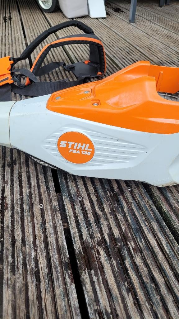 STIHL Professionele Accu Bosmaaier FSA135, Tuin en Terras, Bosmaaiers, Ophalen, Stihl, Gebruikt, Accu
