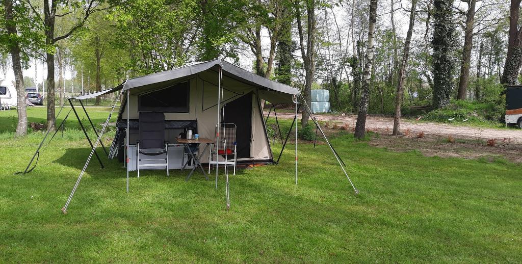 Vouwwagen/Tenttrailer Campooz Fat Freddy II, Ophalen, Beige, Aanwezig, Campooz