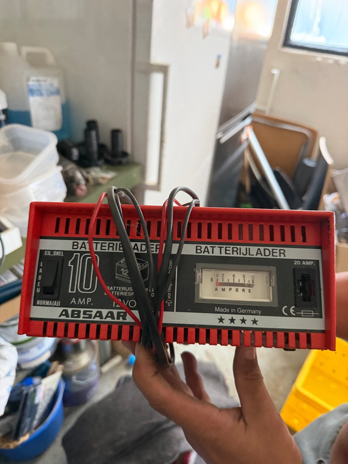 Absaar Batterijlader kapot, Ophalen of Verzenden, Gebruikt