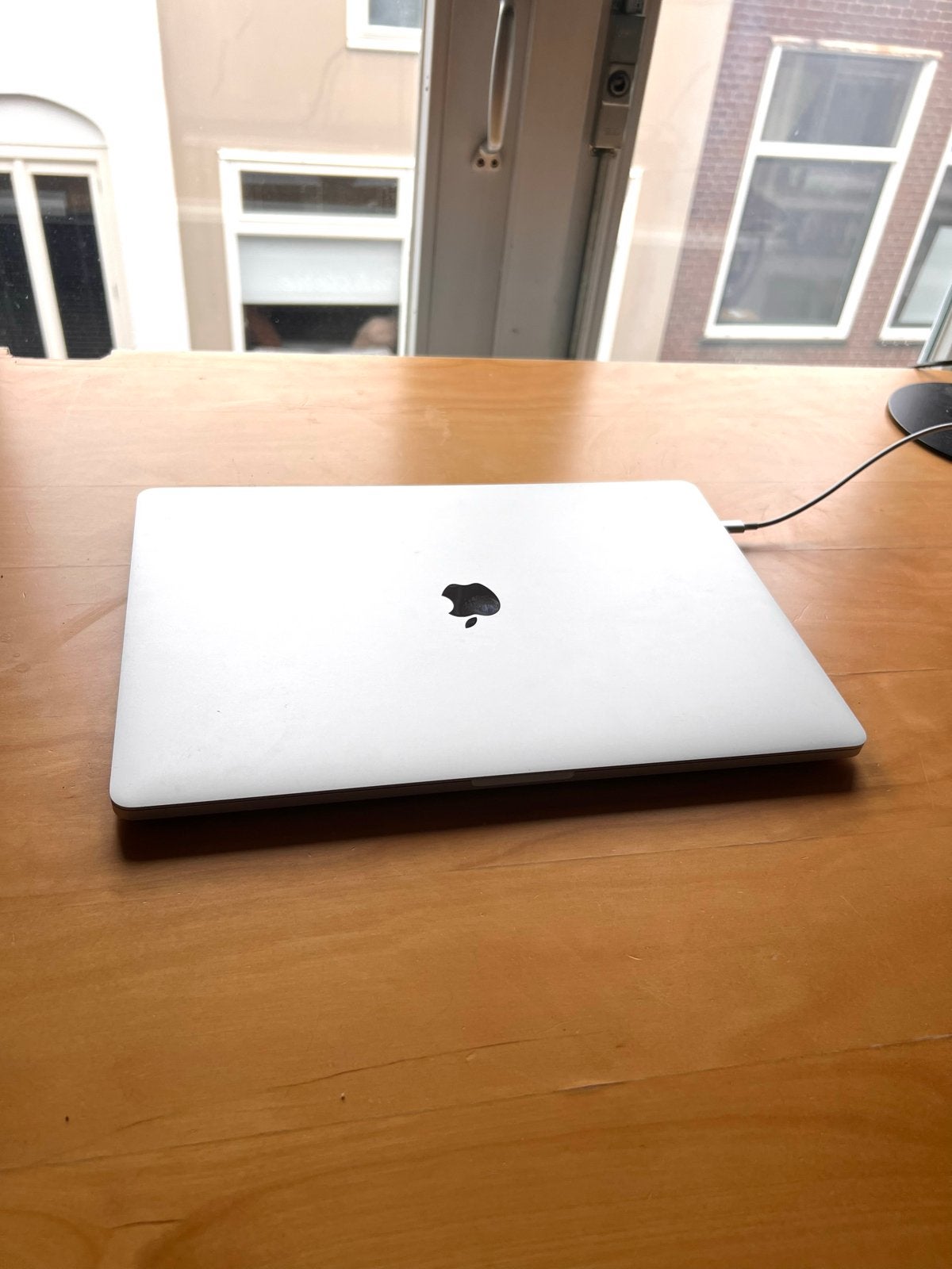 MacBook Pro 2019 16 inch i7 32GB RAM 512GB SSD