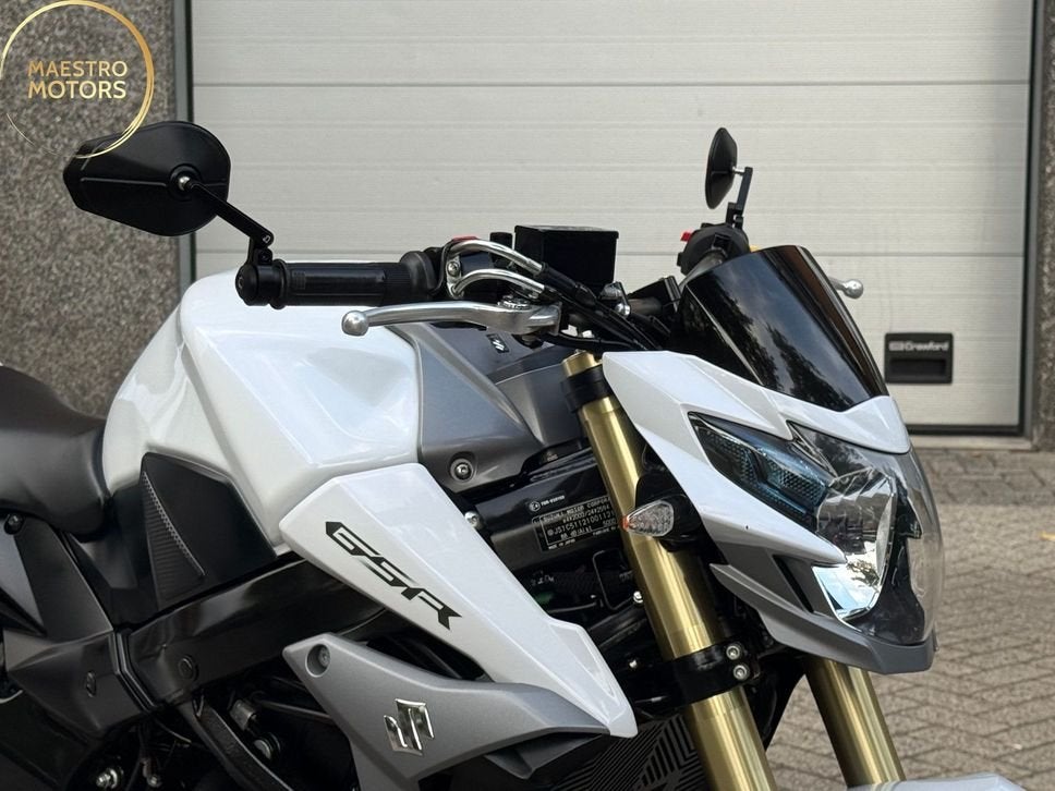 Foto 3 van SUZUKI GSR 750 ABS Origineel NL GROTE Beurt gehad TOPPER !!