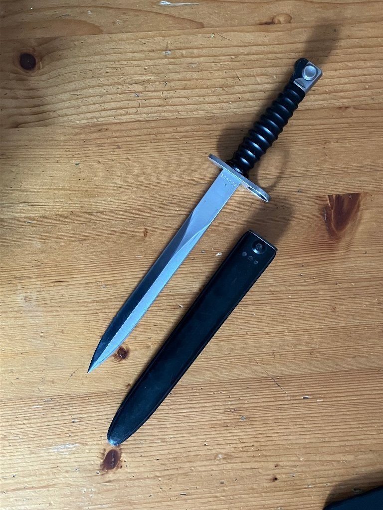 Zwitsers M57 Bajonet, Ophalen of Verzenden, Overige soorten, Overige gebieden, Mes of Dolk