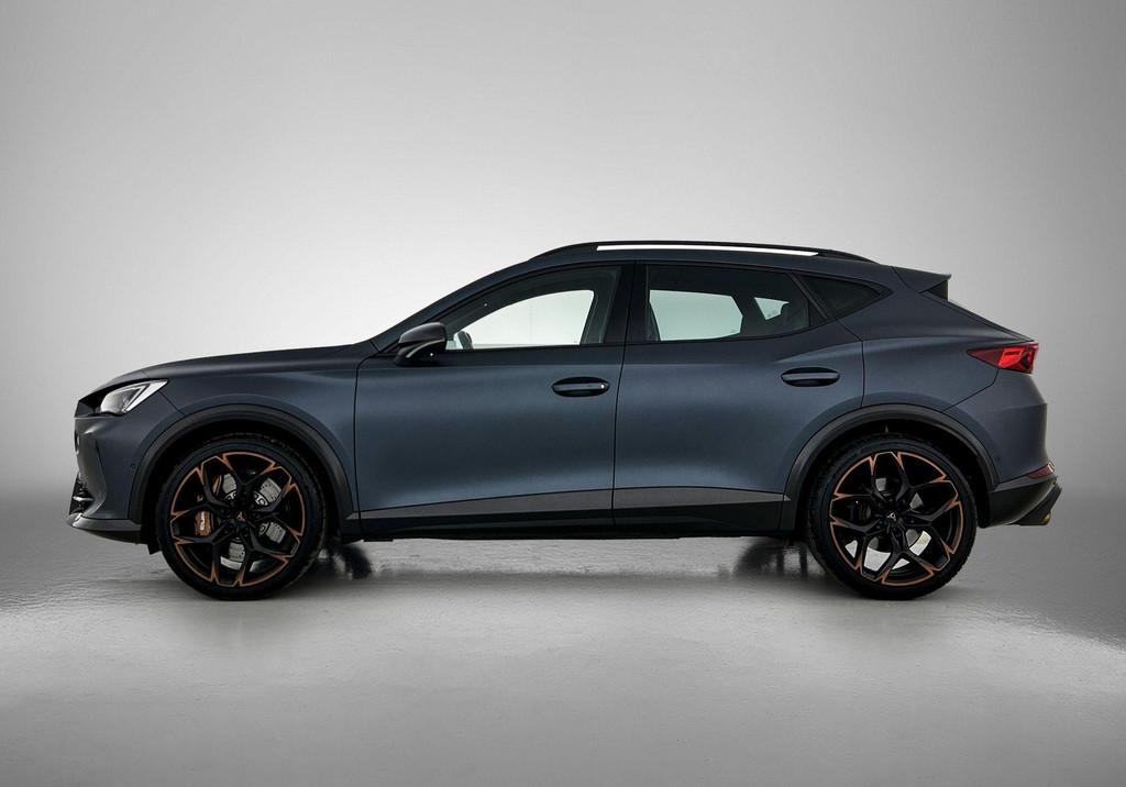 CUPRA Formentor 2.5 TSI 4DRIVE | 360 CAMERA | CARBON PAKKET, Auto's, Cupra, Automaat, 12 maanden, Gebruikt, Euro 6