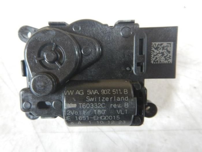 Kachelklep Motor Volkswagen Tiguan (22744987), Auto-onderdelen, Ophalen of Verzenden, Gebruikt