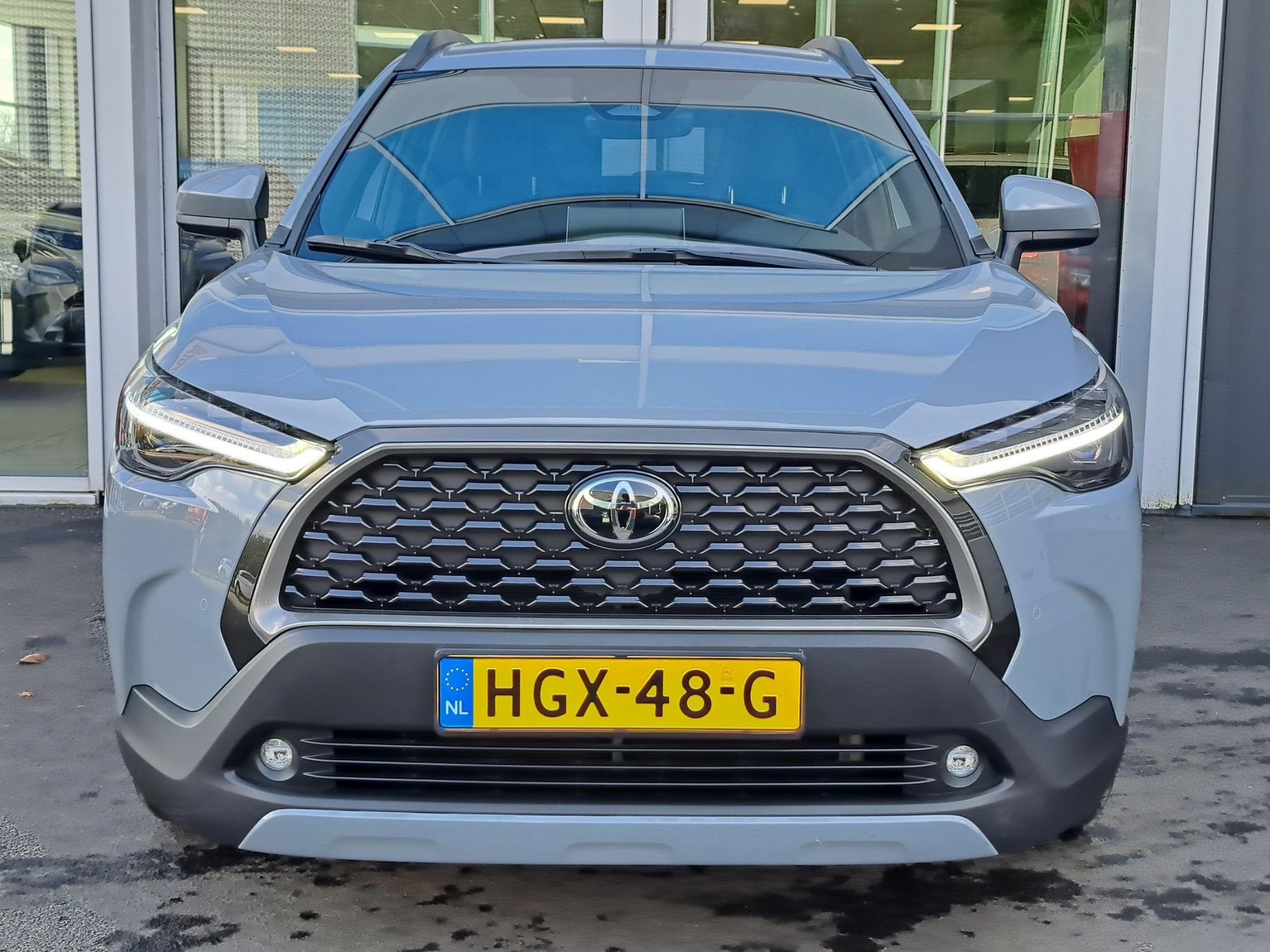 Toyota Corolla Cross Hybrid 140 Style Dodehoekdetectie | Par, Auto's, Stof, Gebruikt, 4 cilinders, Parkeersensor