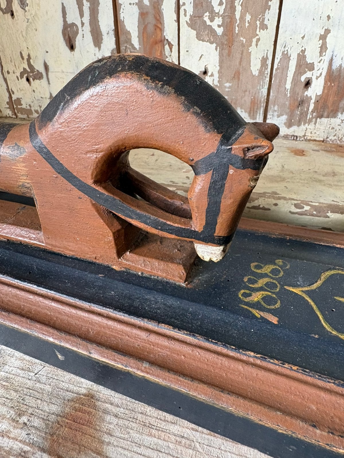 Antieke houten Zweedse mangelplank met paard, Ophalen of Verzenden