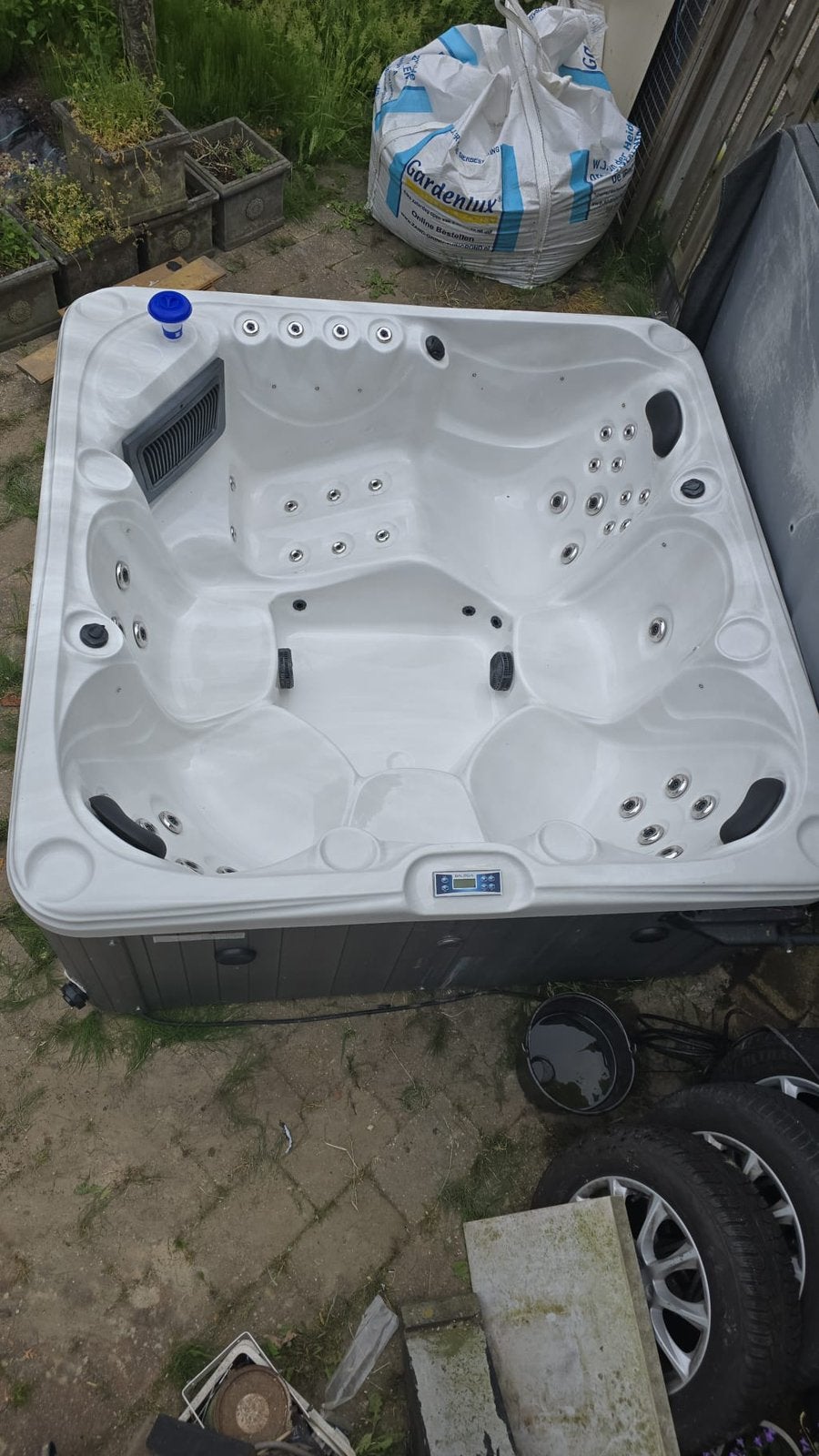 Balboa jacuzzi van 4 jaar oud, Ophalen, Gebruikt, Filter, Vast