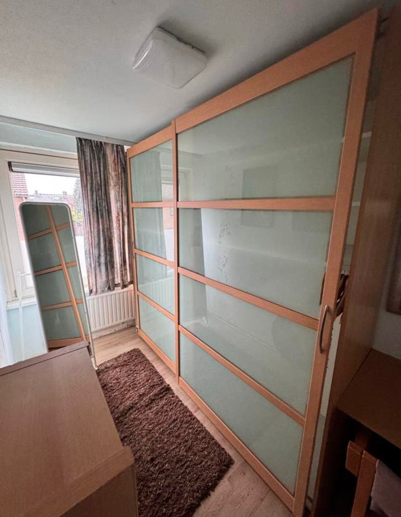 Grote klerenkast, Ophalen, Gebruikt