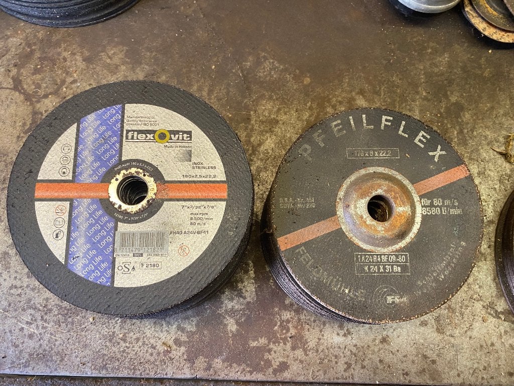 kist met slijpschijven, Ophalen, Zo goed als nieuw, 1000 watt of meer, Haakse handslijpmachine