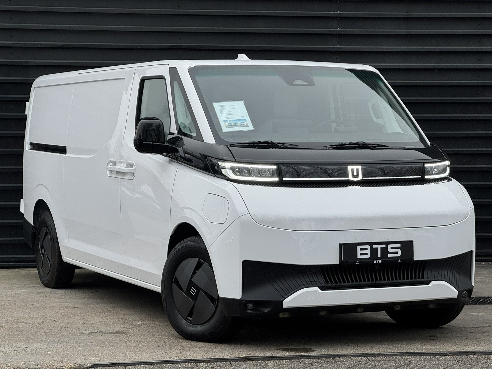 Farizon SV L2H1 83 kWh 270 Graden deuren, Trekhaak, Auto's, 2175 kg, Wit, Te koop, Kunstmatig leder
