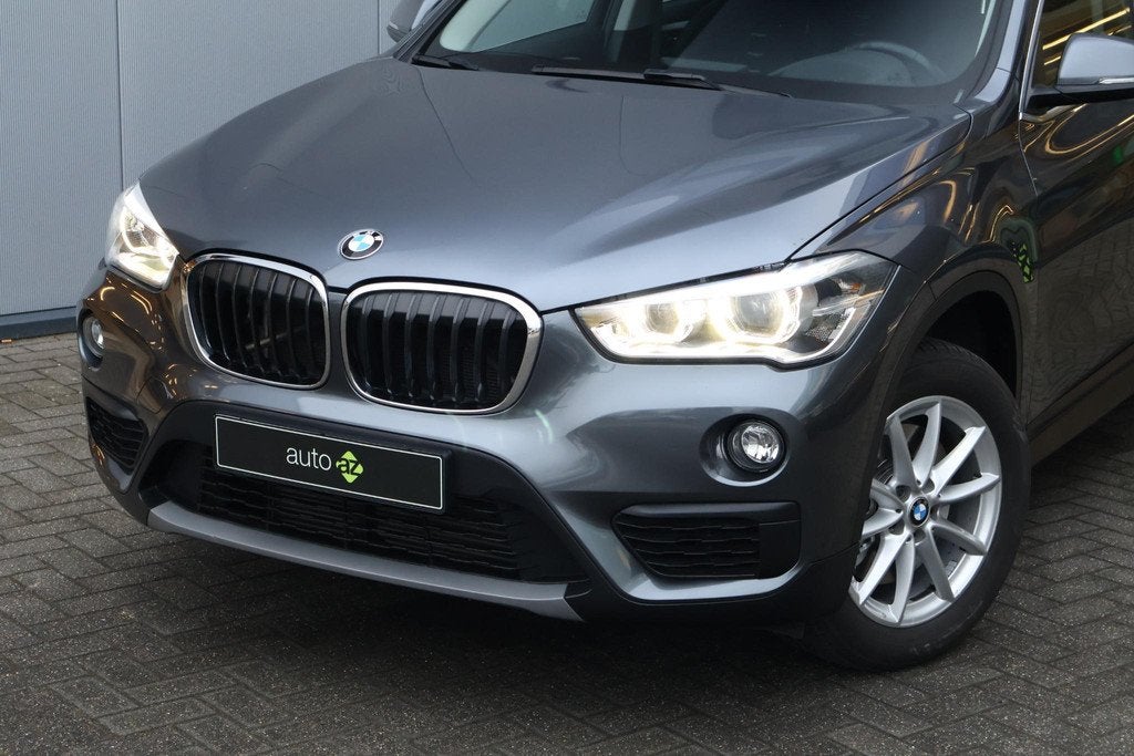 BMW X1 sDrive20i Executive Edition / Trekhaak / Headup / Sto, 1998 cc, Stof, Origineel Nederlands, Bedrijf