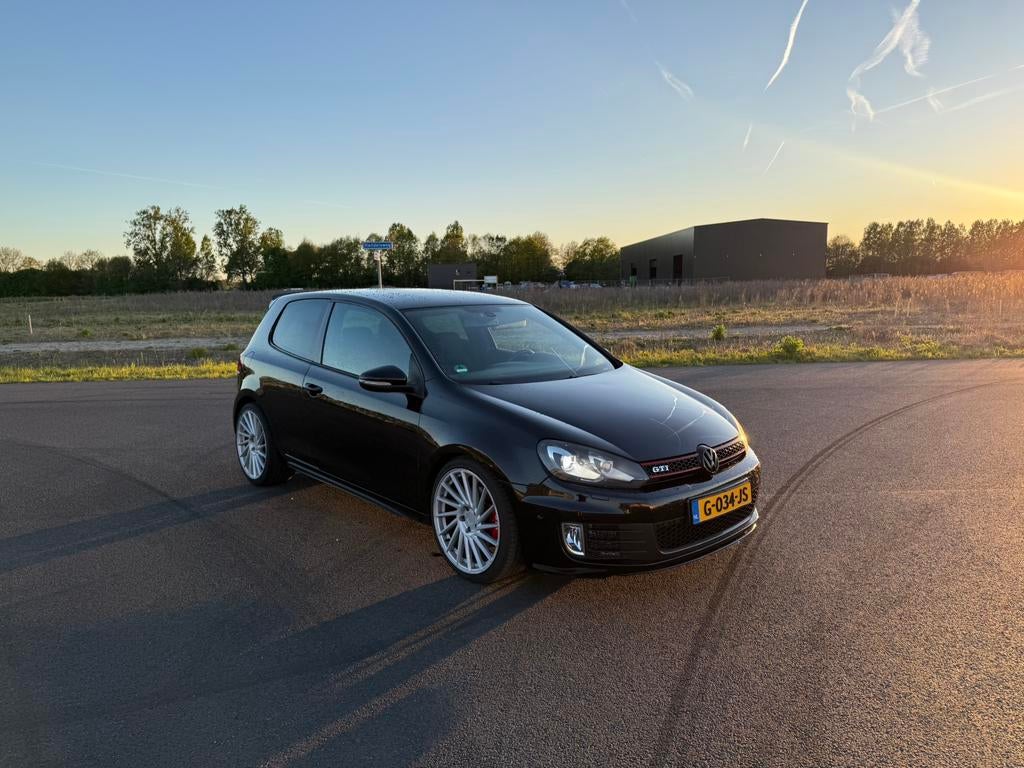Volkswagen Golf 2.0 GTI 155KW DSG 2010 Zwart, Auto's, Volkswagen, 4 cilinders, Zwart, 14 km/l, Bedrijf