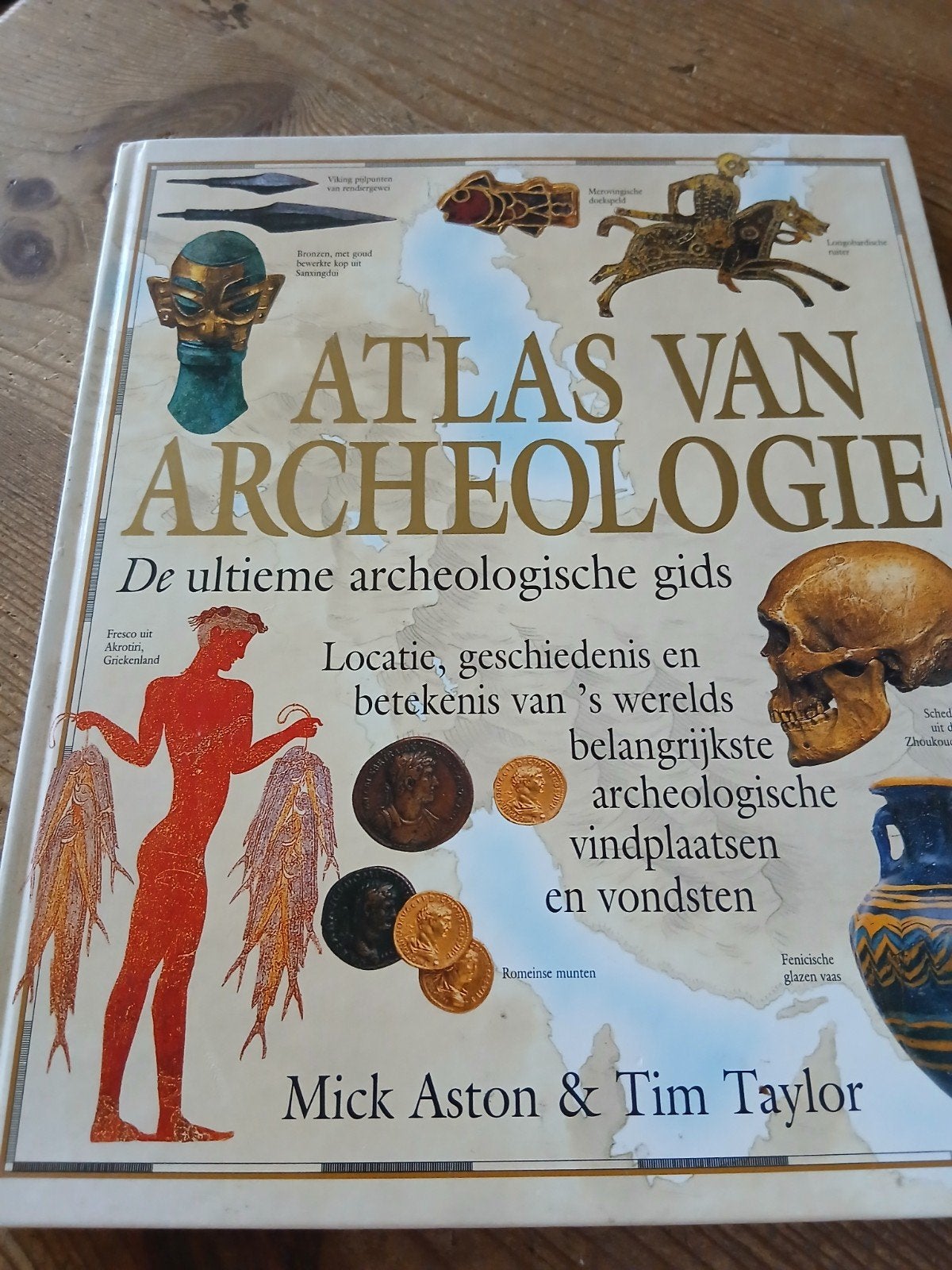 Theodore Taylor - Atlas van archeologie, Ophalen of Verzenden, Zo goed als nieuw, Theodore Taylor; M. Aston