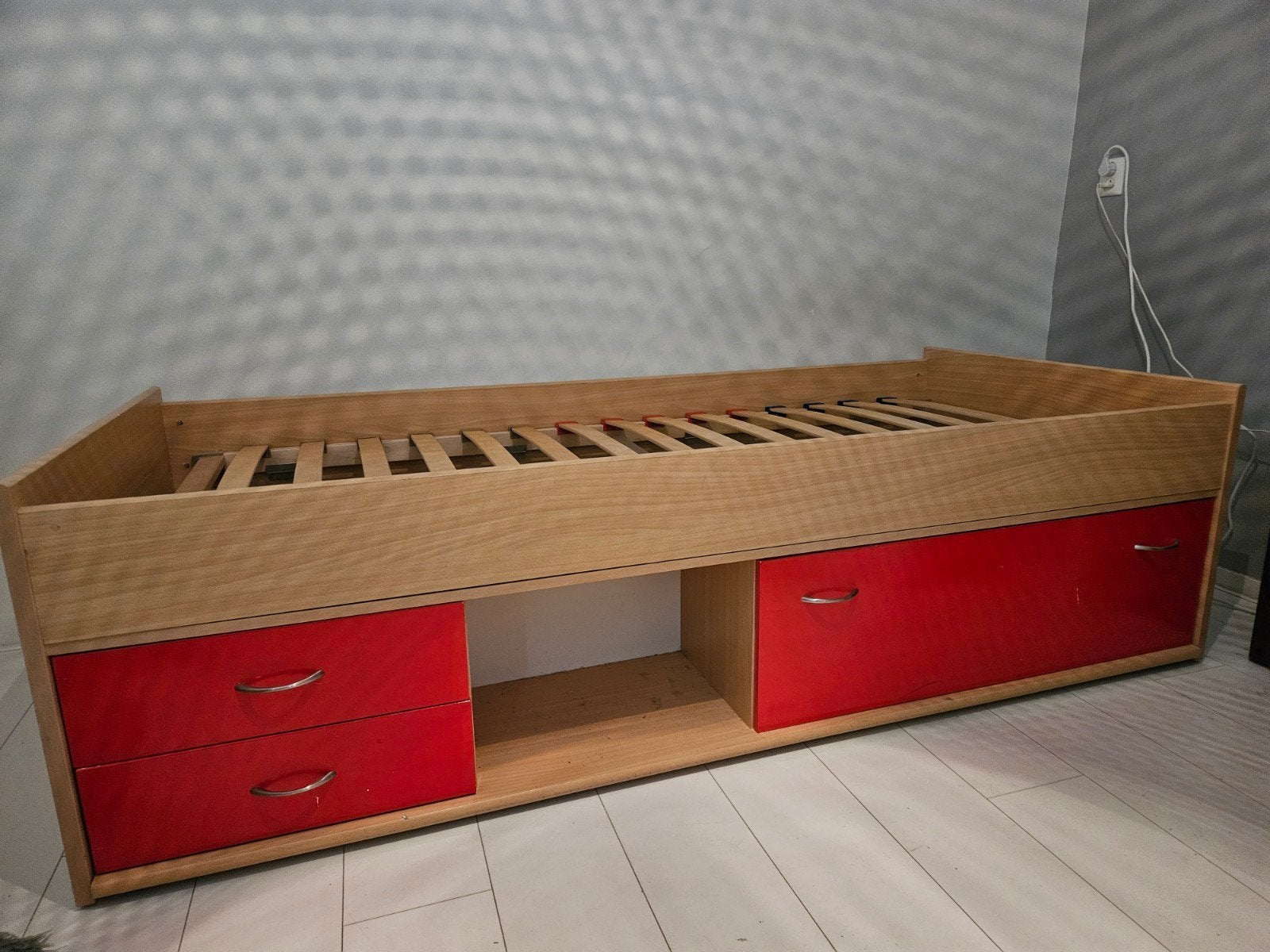 Eenpersoonsbed 200x90 cm met veel opbergruimte, Huis en Inrichting, Slaapkamer | Bedden, Ophalen
