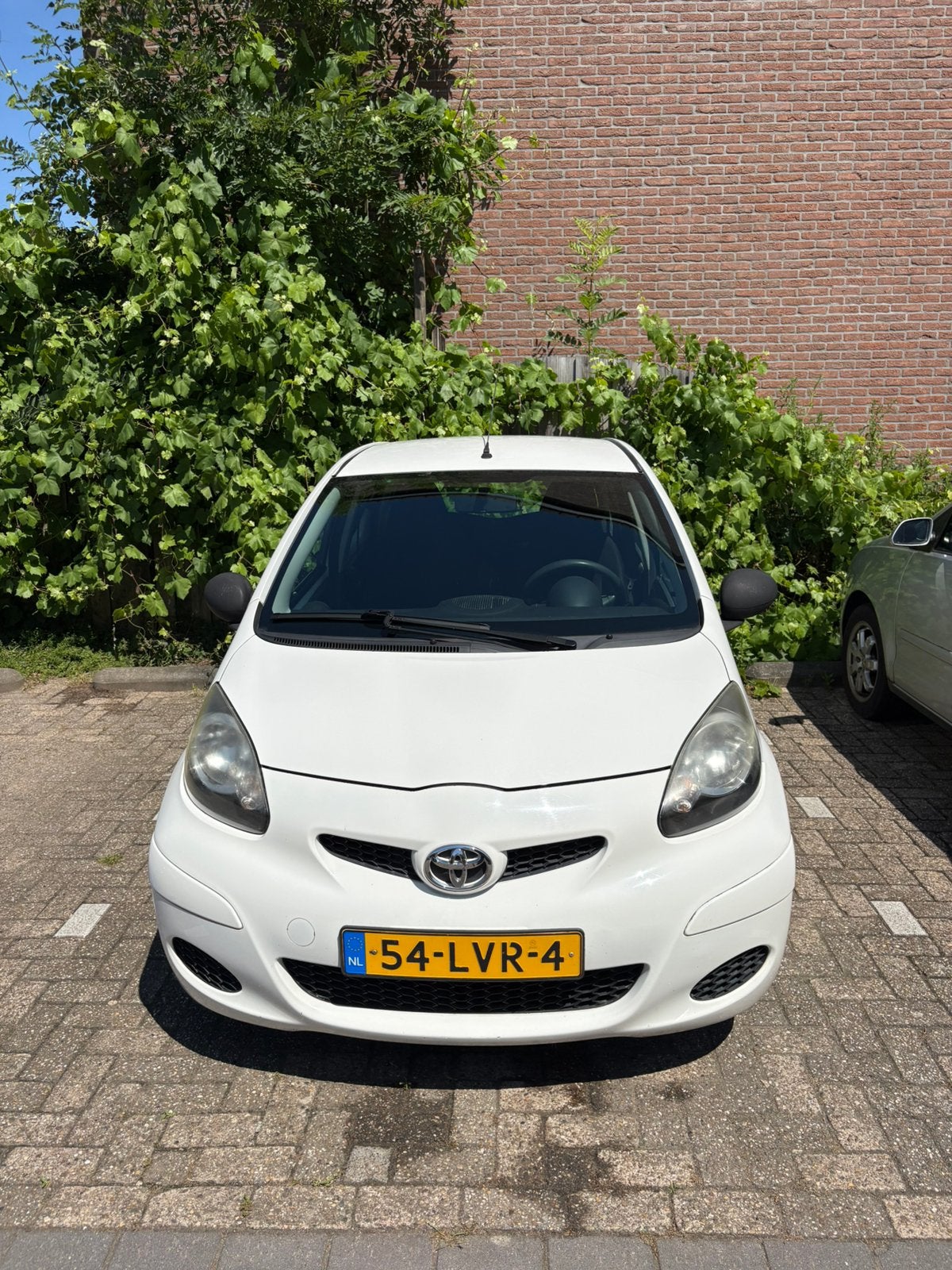 Toyota Aygo 1.0 12V Vvt-i 5DRS 2010 Wit, Voorwielaandrijving, Zwart, 4 stoelen, Origineel Nederlands