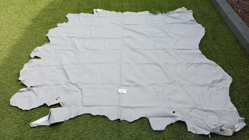 Kwaliteits Leer Grijs - Industriele Nieuwe Huid, Hobby en Vrije tijd, Stoffen en Lappen, 120 cm of meer, Leer of Kunstleer, Ophalen of Verzenden