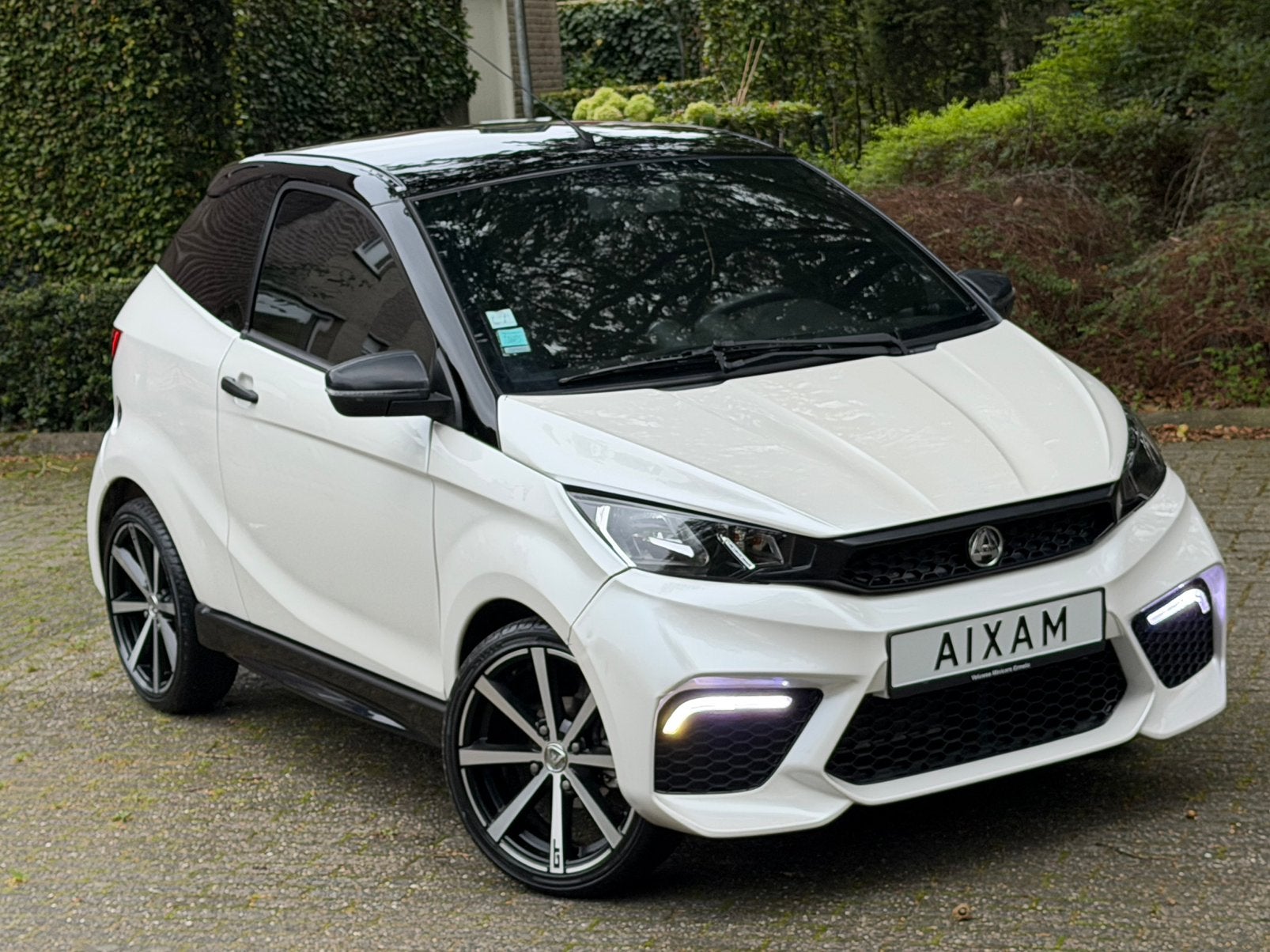 Aixam GTI / 10.000 KM / dealer onderhouden! / brommobiel /