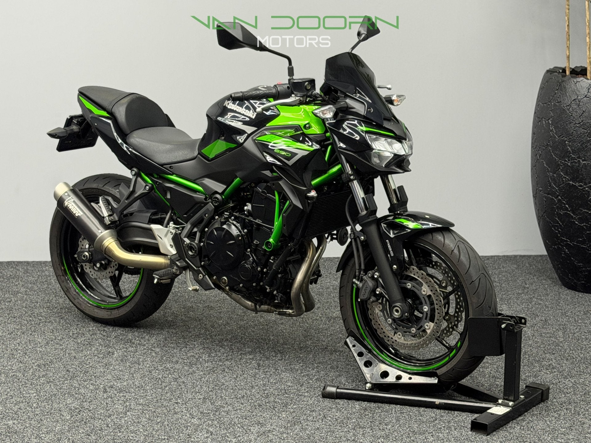 Kawasaki Z650 | MIVV | A2 | 2022 | TFT | 35KW! | Z 650, LED Verlichting, Info@vandoornmotors.nl, 649 cc, Kraaivenstraat 23-5
5048AB  TILBURG, NL