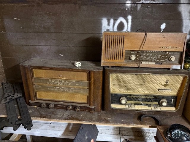 Antiek radio, Ophalen