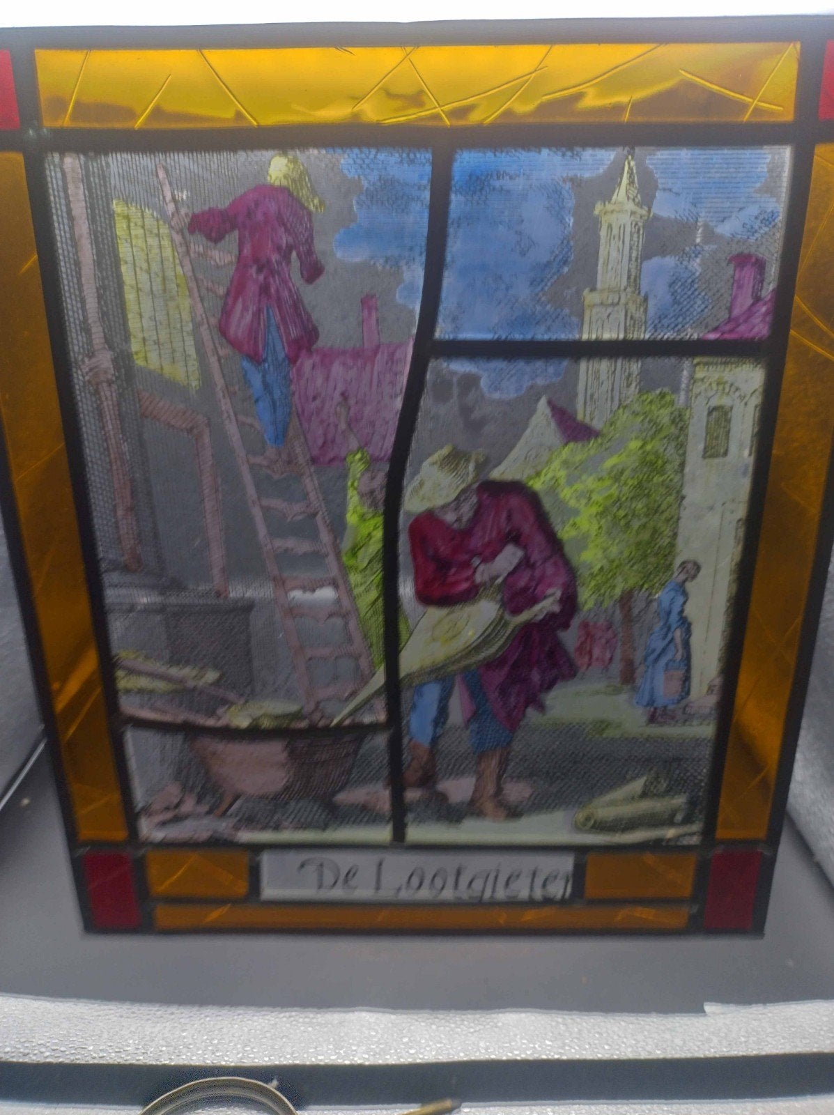 Sfeervolle Glas-in-Lood Raamhanger – Ambacht "De Lootgieter", Ophalen of Verzenden